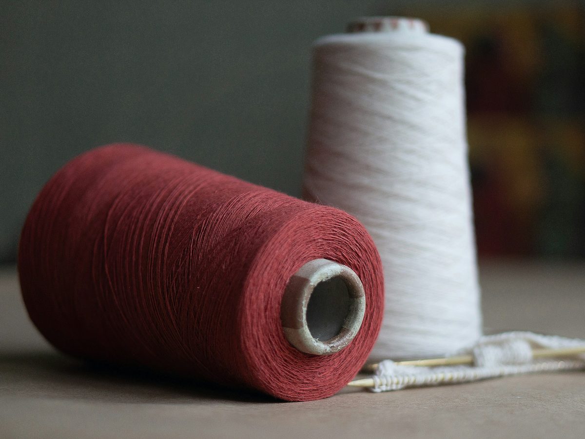 Ourlet de pantalon mesuré au mètre ruban